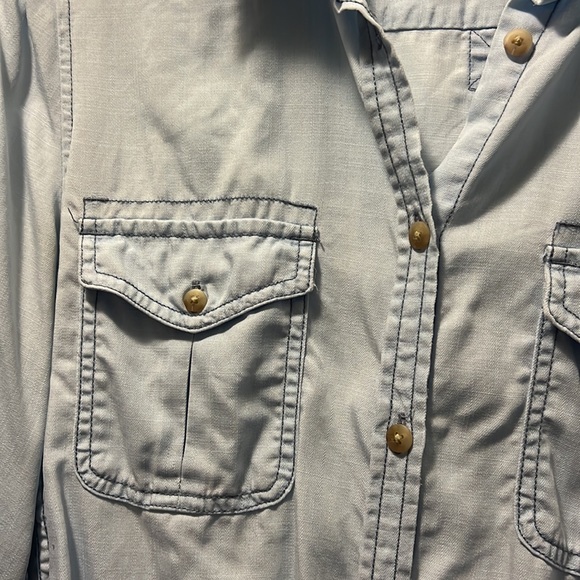 American Eagle Button Up shirt - Picture 3 of 5